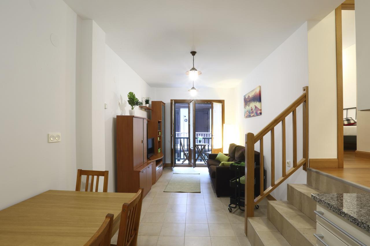 Tolosa By Smiling Rentals Hondarribia Buitenkant foto